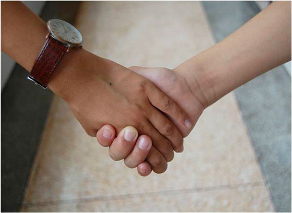 7��19�������ݾ���վһ������С�ҵ��к�Ҫ�x�_�����ѹ�ͬ��̎ʮ����ĺ��ӂ��͡�������꠆T��ʮ�ֲ��ᡣ�D��С�Һ�꠆T�o�յ��p����һ��꠆T����ӛ���������҂��֠����������B��������