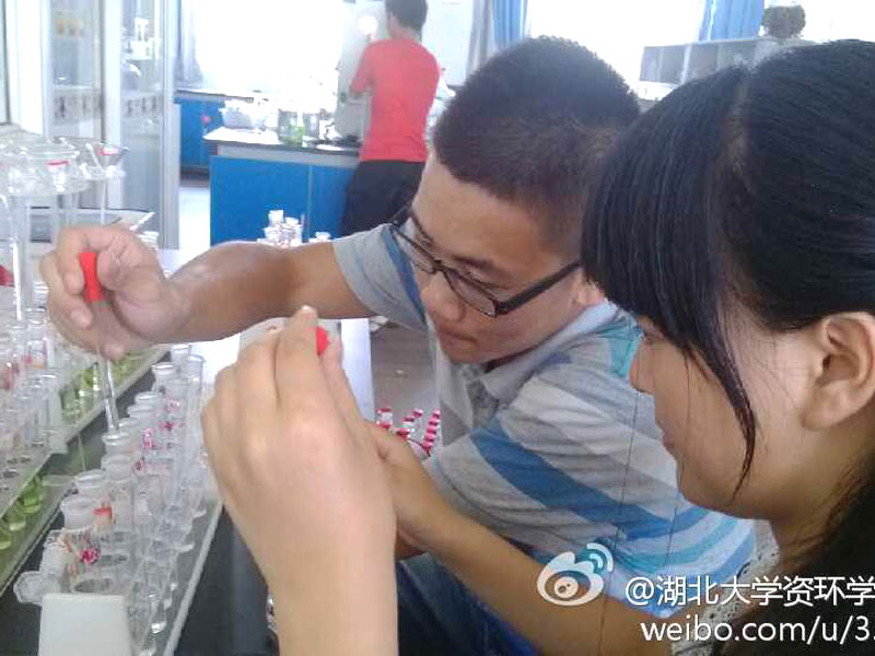 7��30����������W(xu��)��׷�����F꠵ĺ��ڙz�y�����M(j��n)��β��ؓ(f��)؟(z��)�˽�B���@����꠆T��������ꖳ��l(f��)������Ϧꖻؼ����mȻ��������꠆T�����ţ�Ŭ���������M���҂�������ĸ�H���������һ����׃��Խ��Խ�á�