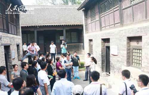 ���L�F(tu��n)�ɆT�ڰ�·܊һ���Ŏ�˾��fַ�J(r��n)�� (t��ng)ȡ�v������ꑼӽ� �z��