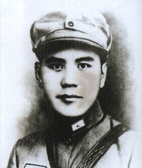 �����壨1902.7.4��1938.4.22������������Ӣ������ܰɽ���|����������������܊�܊�T����2܊6�����L�������܏��W(xu��)����Ҋ��ί�΅��c��������׃��׽�Y�Є���1938������������S�Rռɽ�ڃ�(n��i)�ɹŰ��^�й�ꖿh�t�͗U�Ӵ��c��܊�^��Ѫ��(zh��n)��4��22���������岻�������������܊�����׼����������������������������e����׷�������1961�꣬���ʡ��������׷�J(r��n)������������ʿ��2014��9������(j��ng)�h���롢����(w��)Ժ����(zh��n)�������屻����������������300����������Ӣ�Һ�Ӣ��Ⱥ�w�����