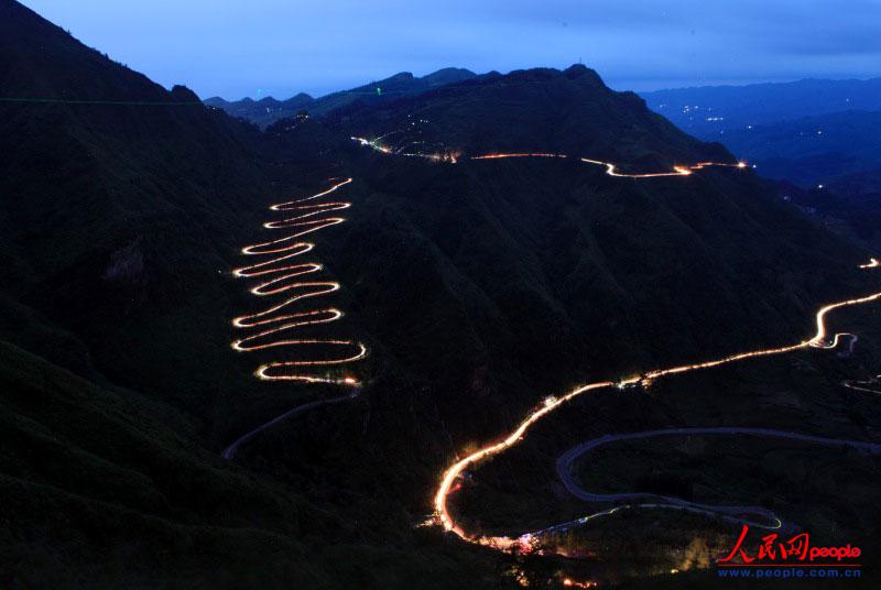 ��¡��24���ա�֮ҹ����ꐁ��֔zӰ��