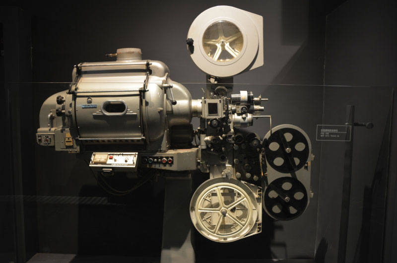 �L(zh��ng)Ӱ�fַ�����^��(n��i)�Ї��a(ch��n)ˮ�����Ӱ��ӳ�C(j��)���ڼt�� �z��