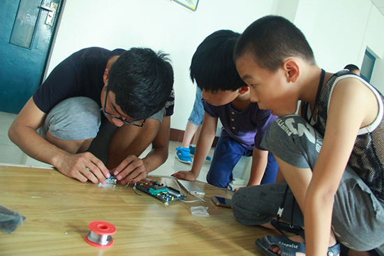 �Ї�ʯ�ʹ�W(xu��)���A�|������֮�������̈F(tu��n)��ɽ�|ʡ�S�u��(j��ng)��(j��)�_�l(f��)�^(q��)ᘌ�����(w��)���ˆT��Ů�����؃�ͯ�_չ�����������H�_�O(sh��)�Z��(sh��)���n�̽̌W(xu��)��߀�_չҕ�l�̌W(xu��)��ħ�g(sh��)��ħ�����L�����dȤ��n�̡� (3)