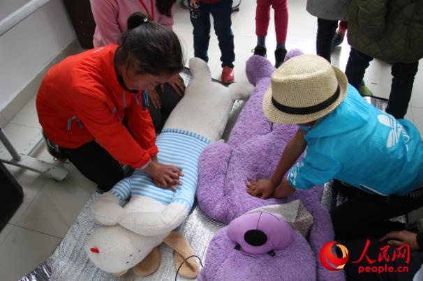 �V�|�t(y��)�ƴ�W(xu��)ů�L(f��ng)�Ї�־Ը����(w��)�(du��)���Ĵ�ʡ�����ݿ����h�����l(xi��ng)���ʹ��_չ����־Ը����(w��)���̺��ӂ��ƌW(xu��)�\(y��n)�����p���\(y��n)�ӓp������ᘌ��\(y��n)�ӳ�Ҋ�܂���r���ڼ����Ծȼ������D�麢�ӂ����ò�ż����(x��)�ķΏ�(f��)�K�������ȼ��ȼ��������F(tu��n)�(du��)�ṩ��