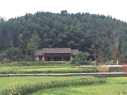 �Ї��һ�Դ���^(q��)����@�����cɽˮ��Ȼһ�w��