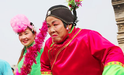 ���՝}�ϴ����һ���׻��(d��ng)���ʼ������L(f��ng)茹�����������������Ť������2��16���������һ�@�����}�Ͽh�e�����S����ʵĽ��^�Ļ����(d��ng)�����y(t��ng)���׶��˶������ζ����������Ⱥ���[�´����g�gϲϲ�^������׌��(ji��)�՝}�Ǹ��ӽk����ʡ���Ԕ��(x��)�� 