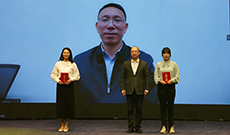 ���߼�ح����W(w��ng)�hί��ӛ�������L(zh��ng)�������~�����c��ƽ��Ӣ�ۡ���Ӱ